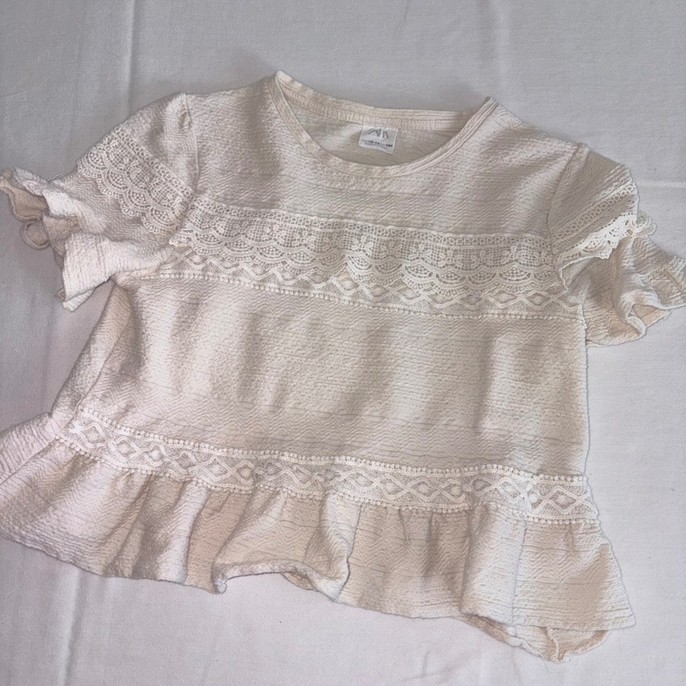 Zara Kids Blouse age 13-14 Cream  Lace Trim Peplum Ruffle Short Sleeve Top‎
